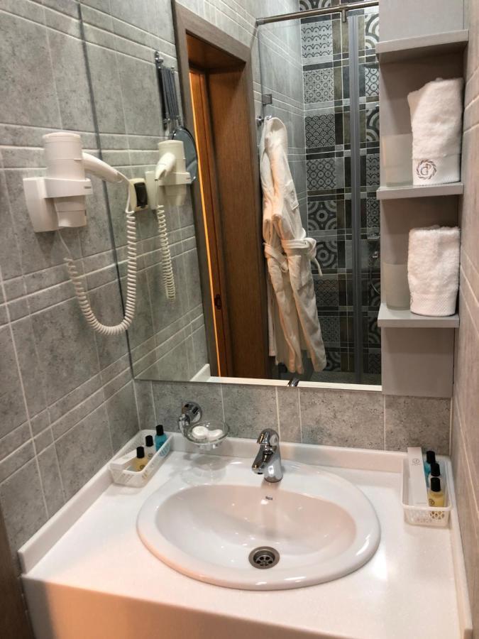 Grace Point Hotel Astana Værelse billede